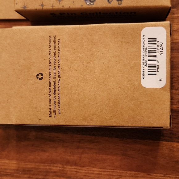 Disney villians train car blind boxes ( 2 boxes) - Picture 3 of 3